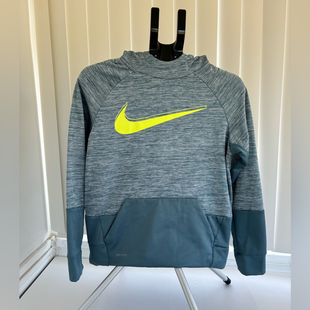 NWT Nike Big Boys Dir-Fit Hoodie size XL